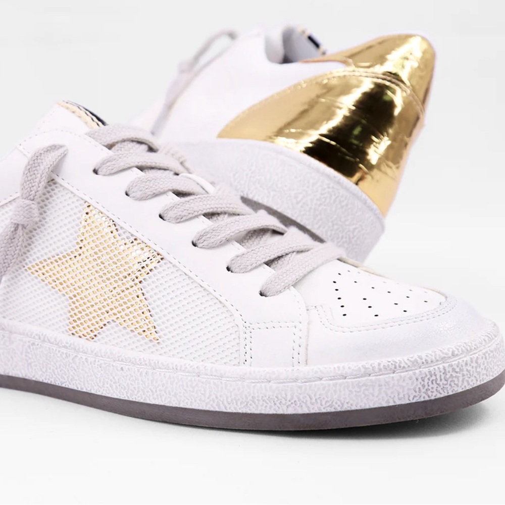 SHU SHOP Gold Regina shoes 8.5